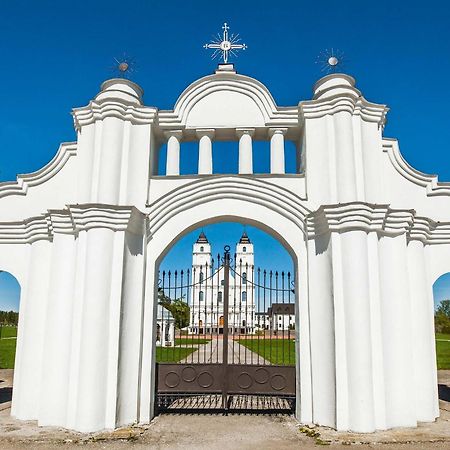 Idilliska Latgaliesu Lauku Maja Ar Melno Pirti Villa Aglona Exteriör bild