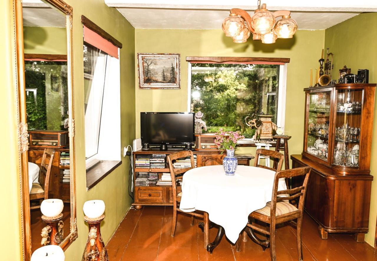 Idilliska Latgaliesu Lauku Maja Ar Melno Pirti Villa Aglona Exteriör bild