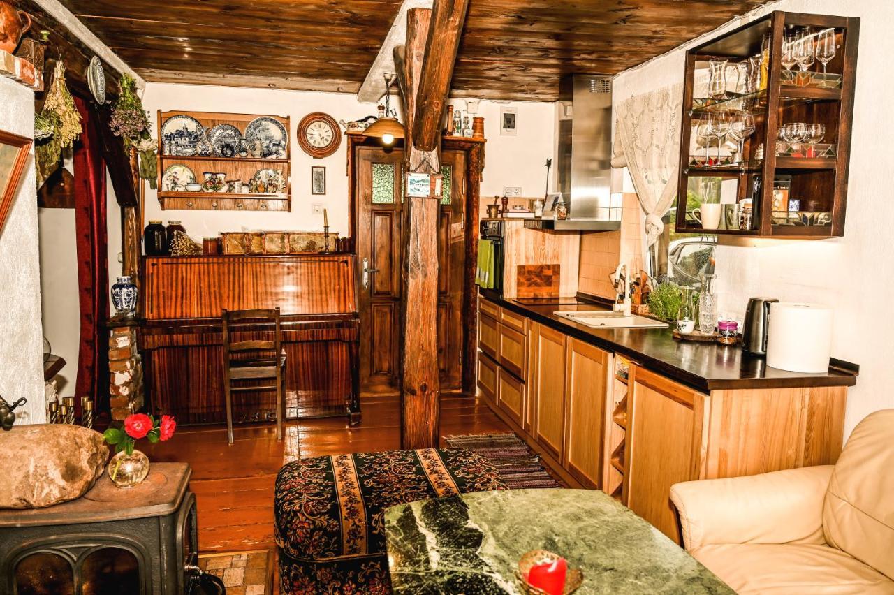 Idilliska Latgaliesu Lauku Maja Ar Melno Pirti Villa Aglona Exteriör bild