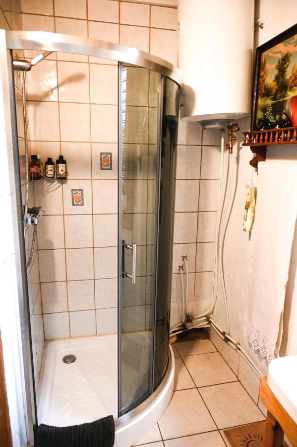 Idilliska Latgaliesu Lauku Maja Ar Melno Pirti Villa Aglona Exteriör bild